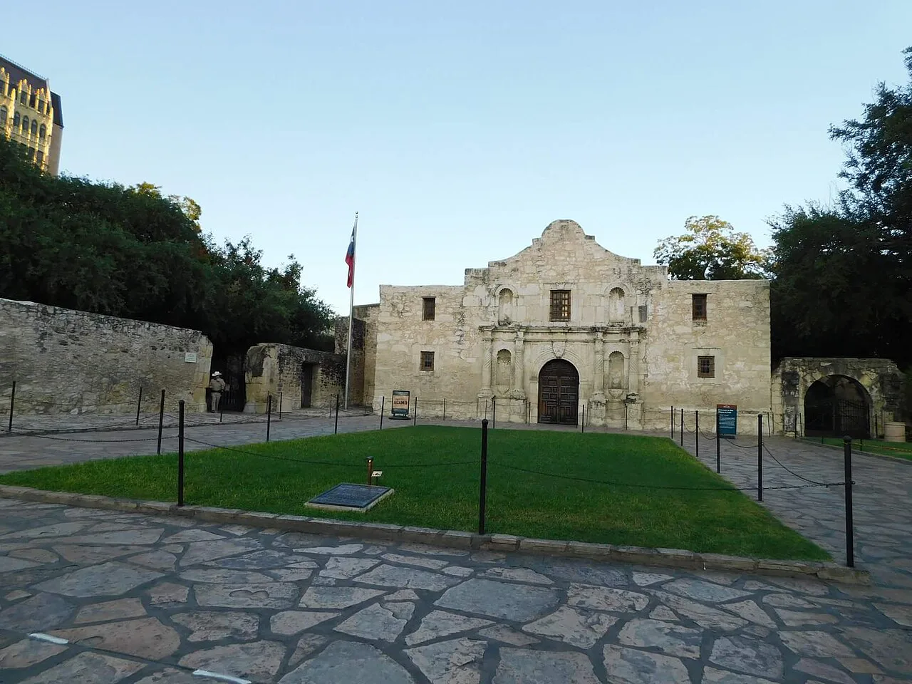 Front view of the Alamo in San Antonio, Texas