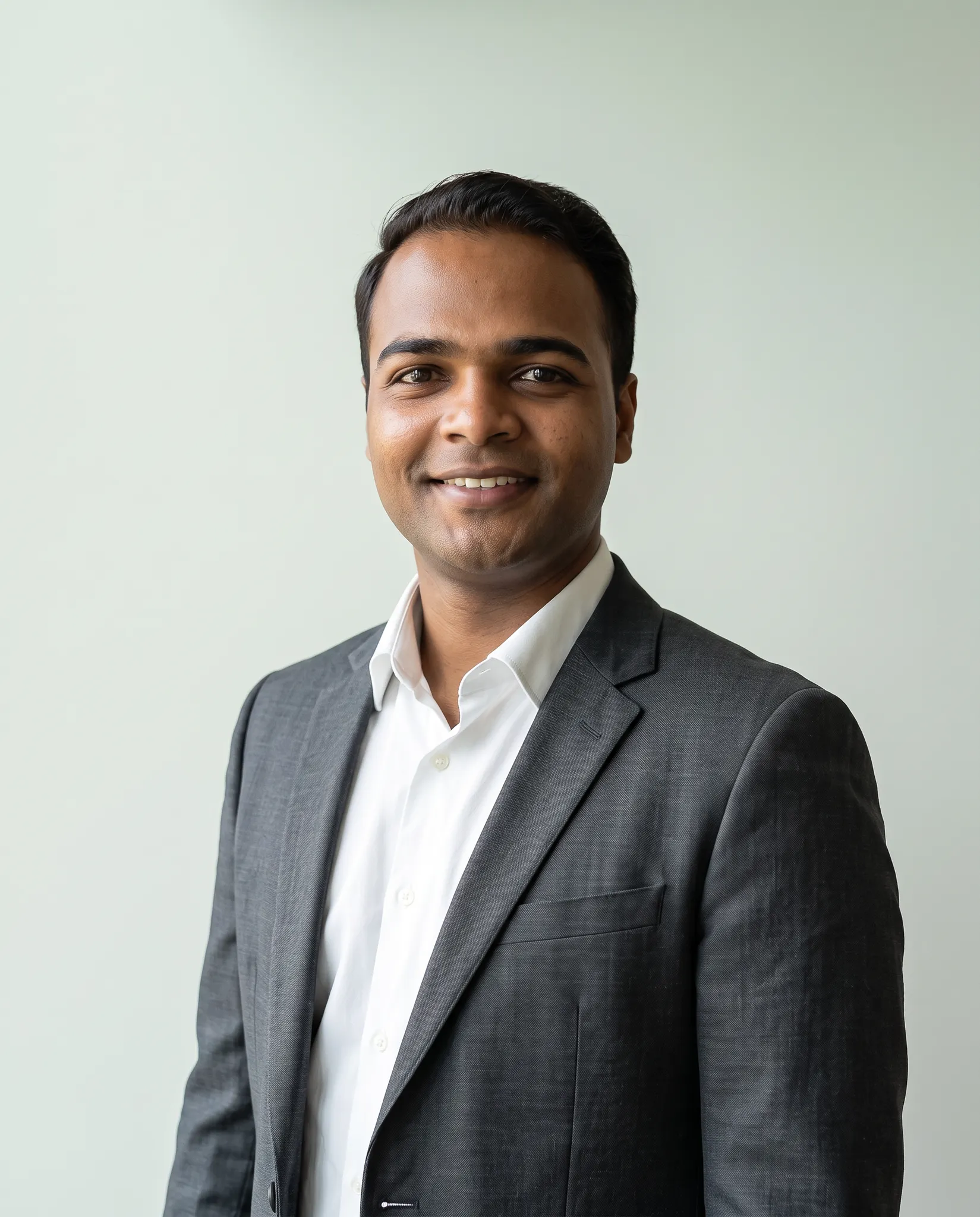 Ronaldo Zhuwawu, Managing Director at DealGen Partners