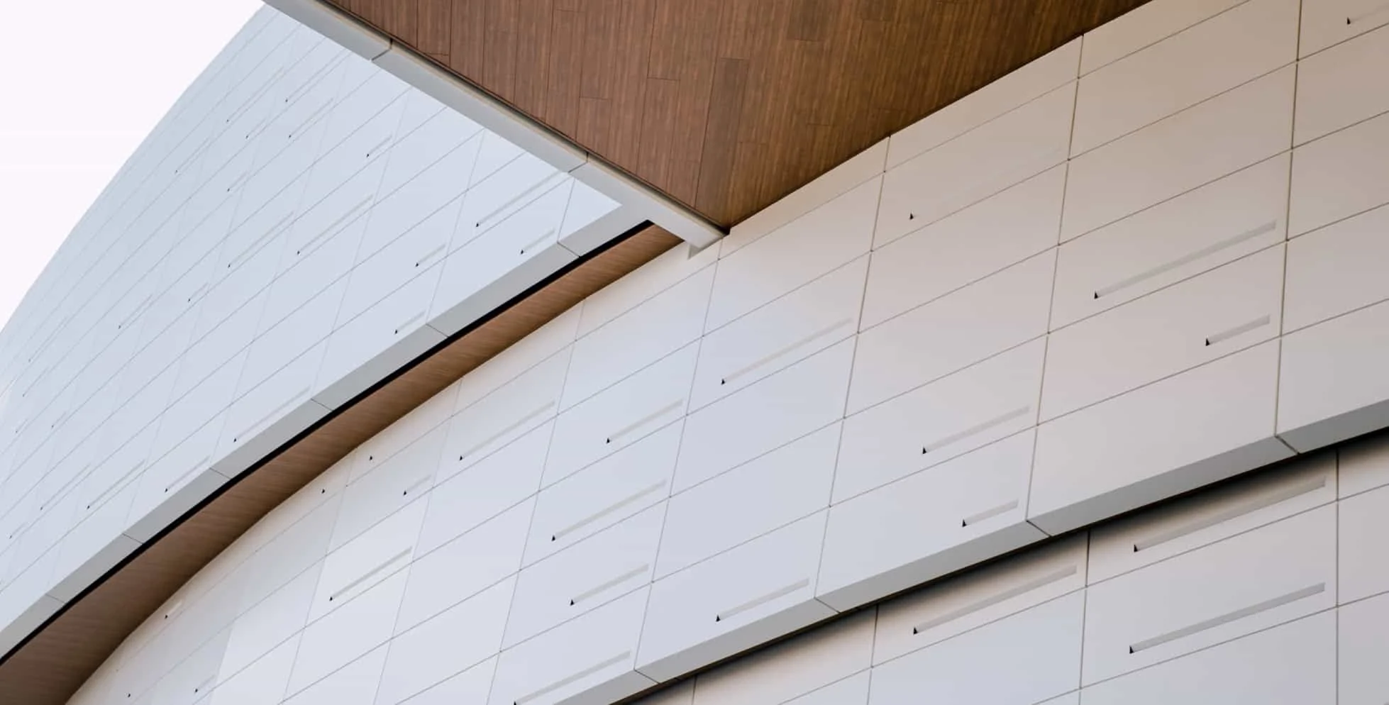 How an intelligent digital backbone makes life easier for CRE landlords