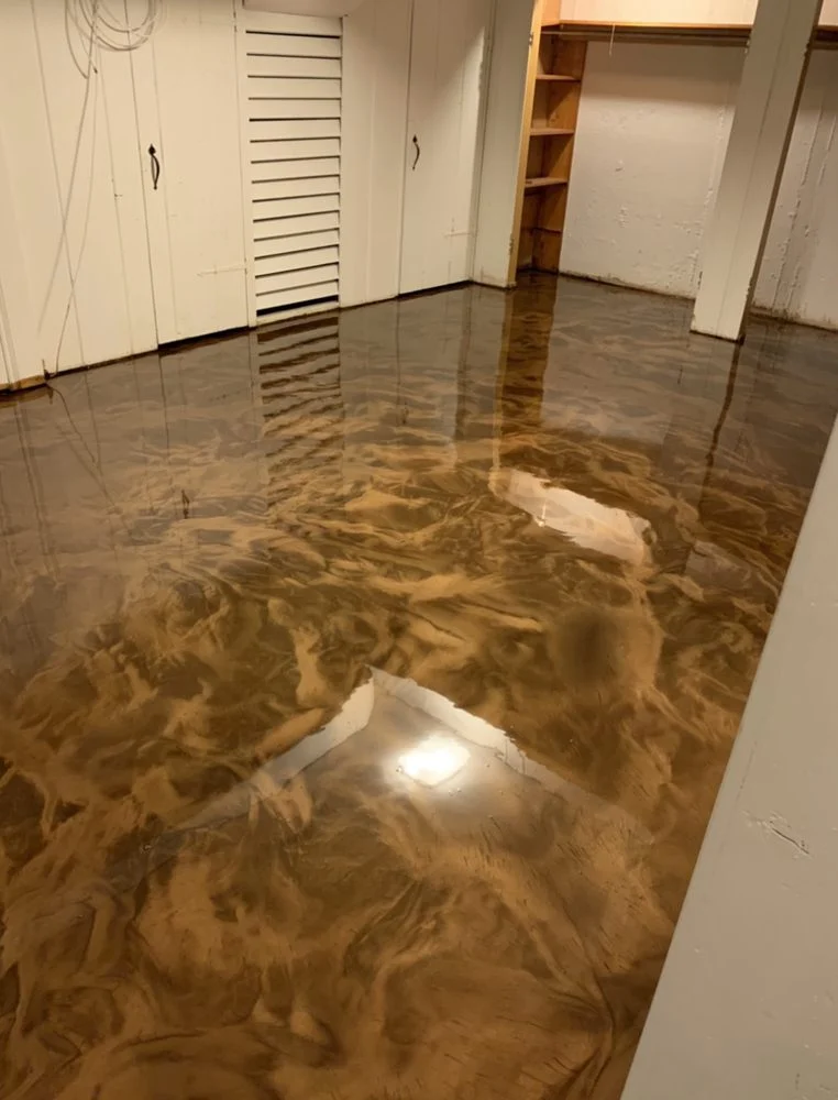 Metallic coated concrete floor