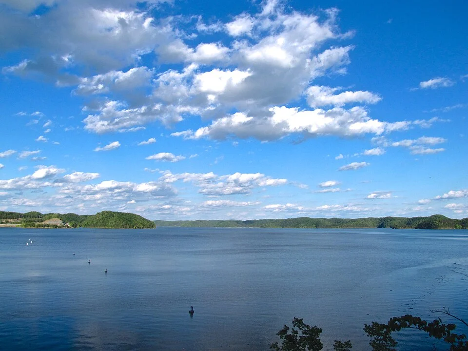 Lake Cumberland and surrounding hills in Kentucky
