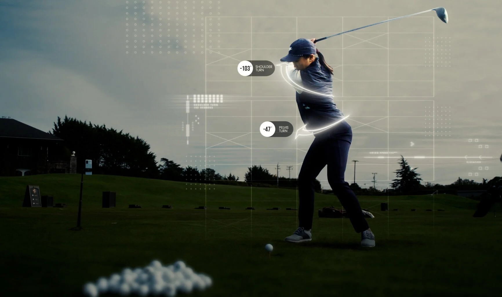 Golfer with Sportsbox shoulder and pelvis turn measurement overlays