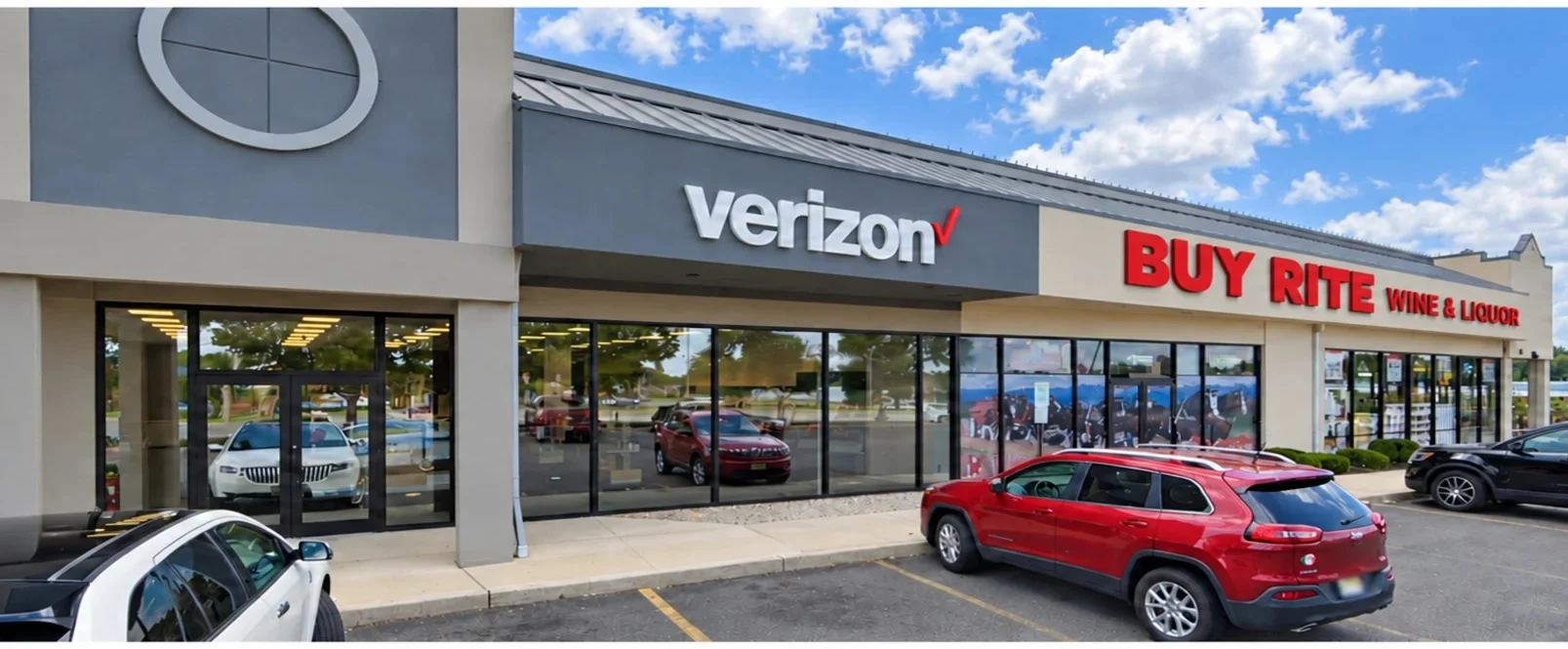Verizon and Buy Rite storefronts at 2996 Route 35 in Hazlet