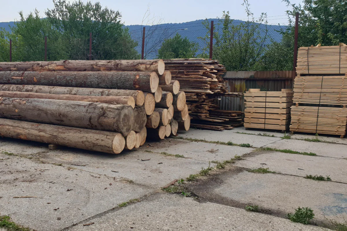 Guľatina a hotové rezivo v reálnej prevádzke Copperwood