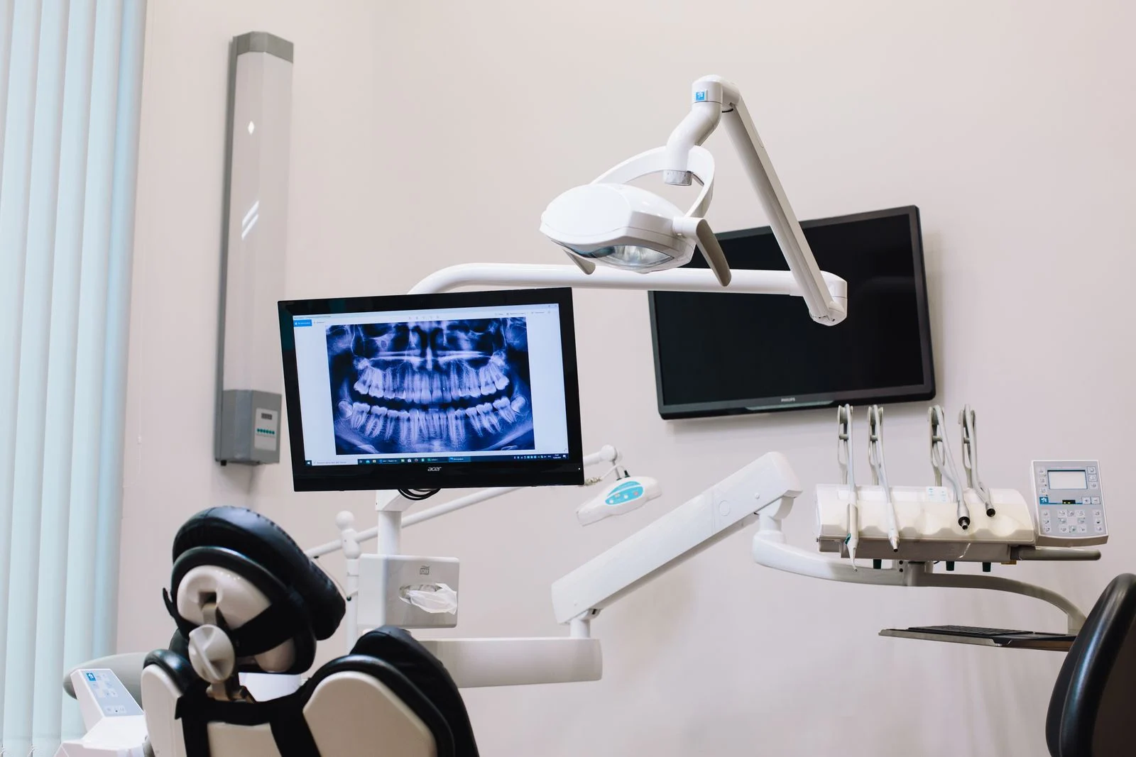Dental practice illustration for Dental accounts receivable follow-up that closes the loop