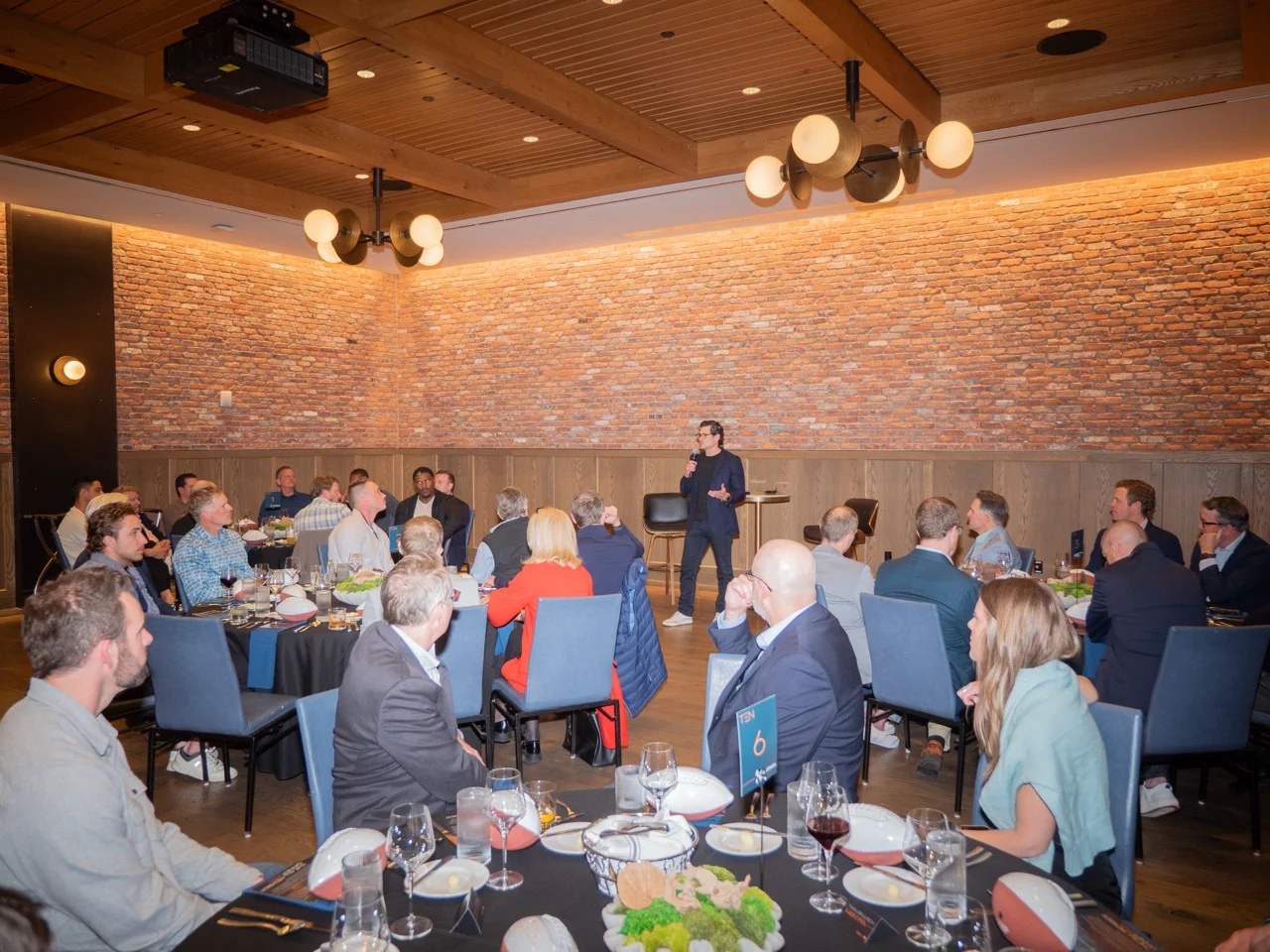 TEN members gathered for a private speaker dinner