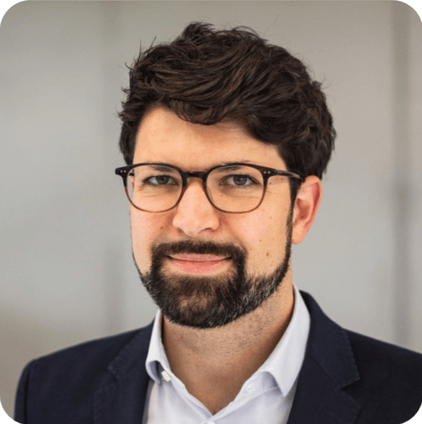 Dr. Adrian Meier