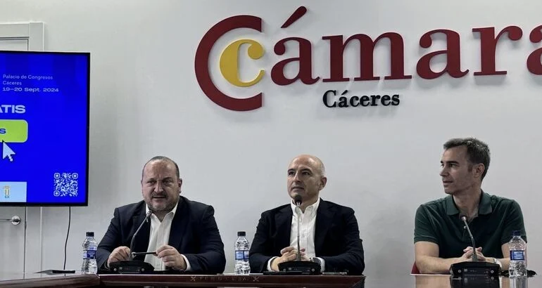 Presentación del I Congreso Potencial Digital Extremadura 2024 en la Cámara de Comercio de Cáceres