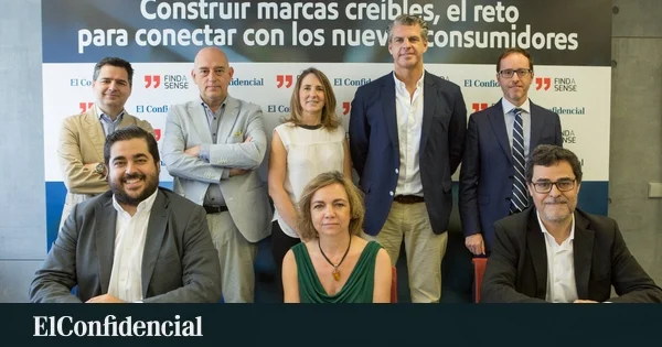 Participantes en la mesa de debate sobre alimentación, bebidas y nuevos consumidores organizada por El Confidencial y Findasense